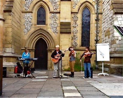 217751_516198821744264_1581499158_n